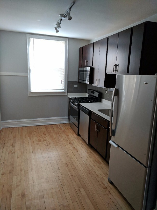 Foto del edificio - 4103 W Nelson St