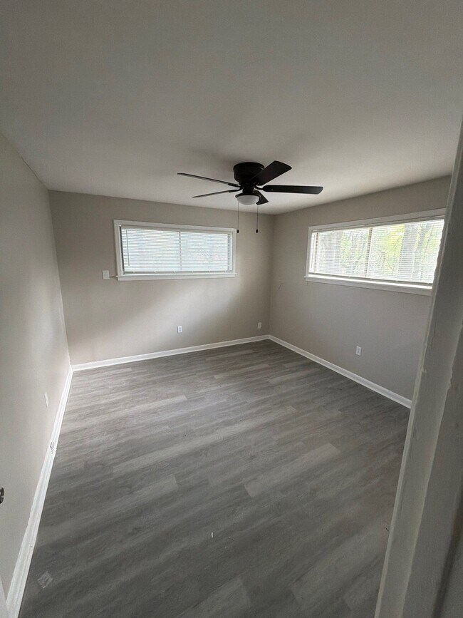 Foto del edificio - 228 Catalina Cir