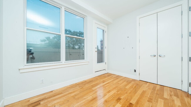 Building Photo - 22 Fayette St