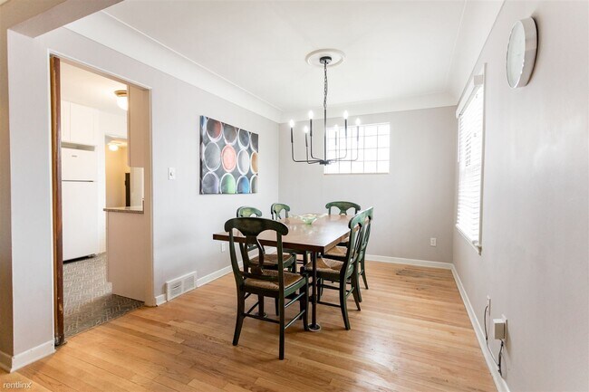 Foto del edificio - 3 br, 1 bath House - 159 Winona St