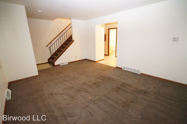 Building Photo - 5826 Thrush Ln