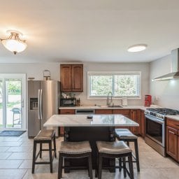 Foto del edificio - 202 Lake Hills Rd