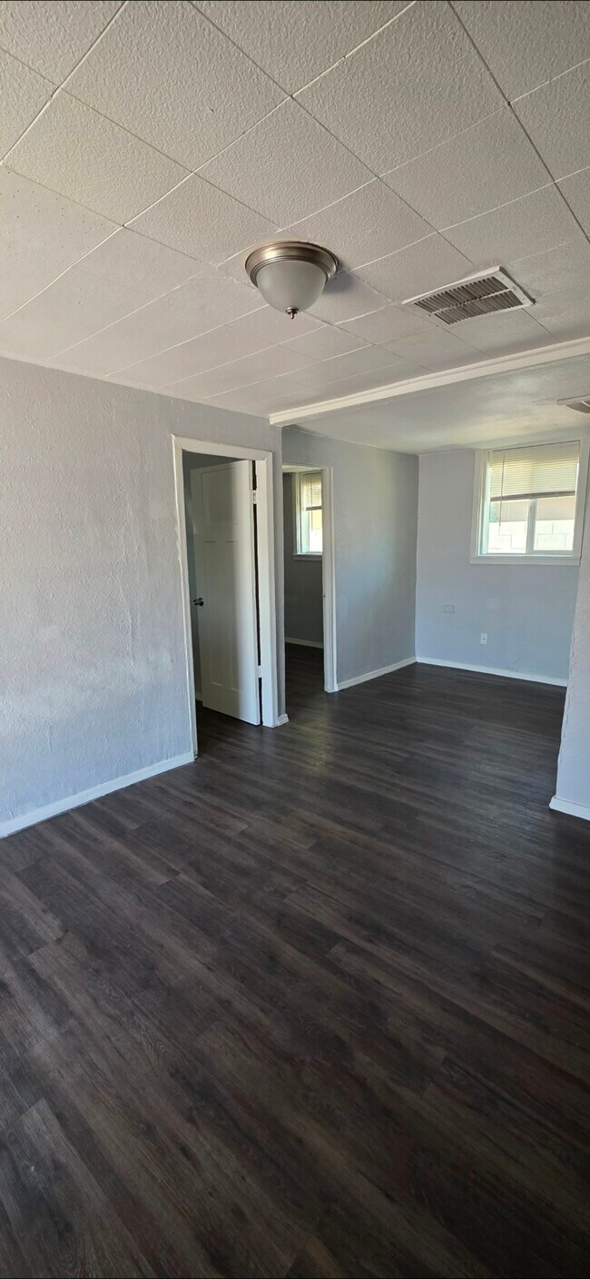 Foto del edificio - 2240 E Taylor St