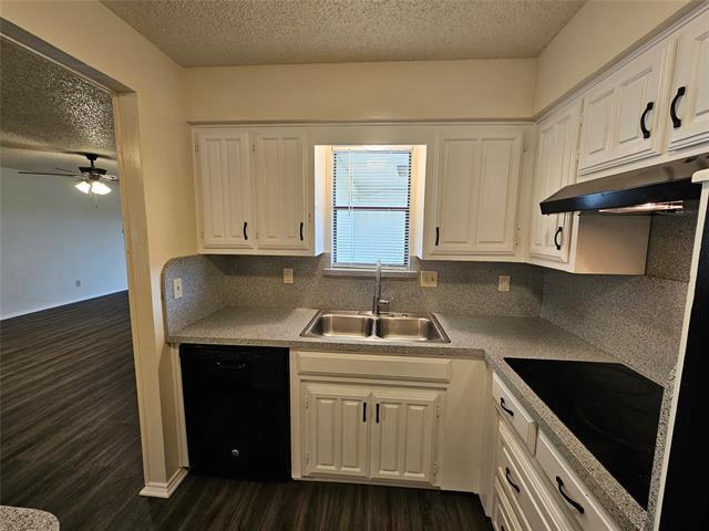 Building Photo - 217 Silver Creek Dr