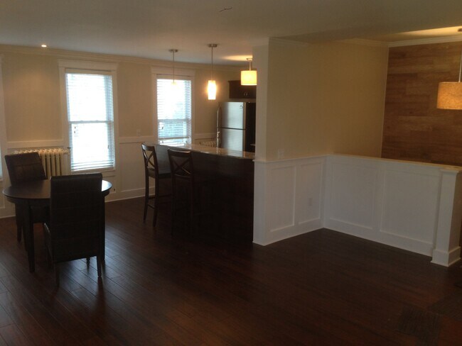Foto del edificio - 2726 Colfax Ave South