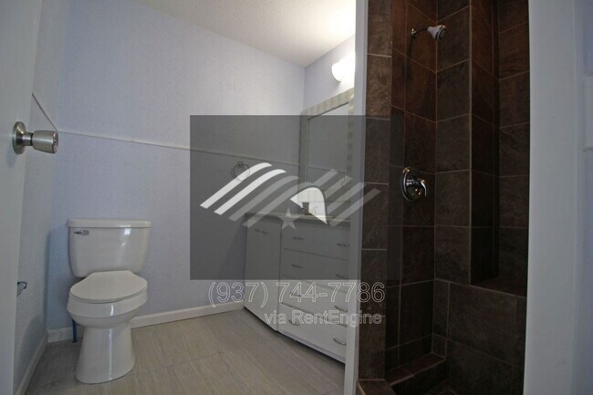 Building Photo - 78 Notre Dame Ave