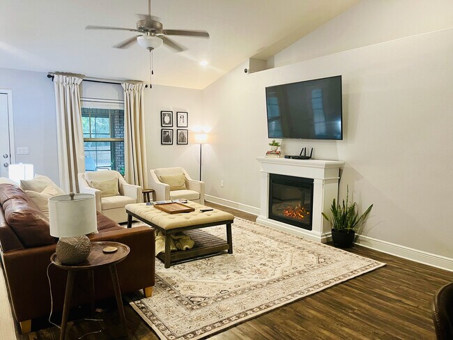 Foto del edificio - 3164 Hickory St