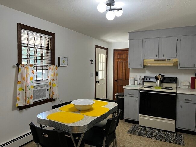 Foto del edificio - 28 Fishermans Cove Rd