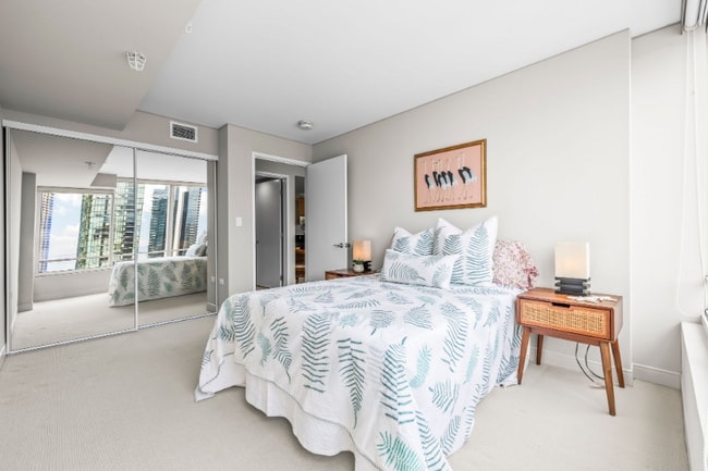 Foto del edificio - 1009 Kapiolani Blvd