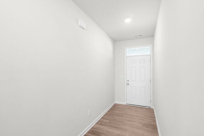 Foto del edificio - Luxury Living Begins at Home: Where Every Day Feels Like a Retreat; 5BR/3BA, Office