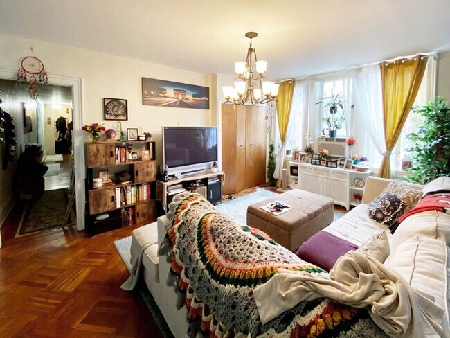 Living Room - 4627 Locust St