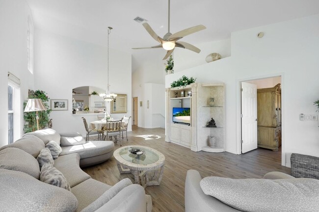 Foto del edificio - Furnished 2-Bedroom Condo in Estero – Available For SHORT-TERM RENTAL!