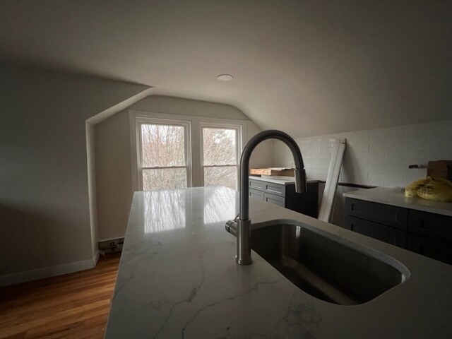 Foto del edificio - 84 Sharon St