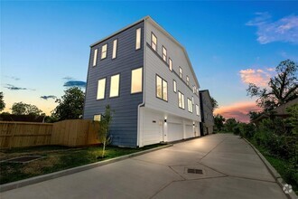 Building Photo - 947 Green Meadow Ln