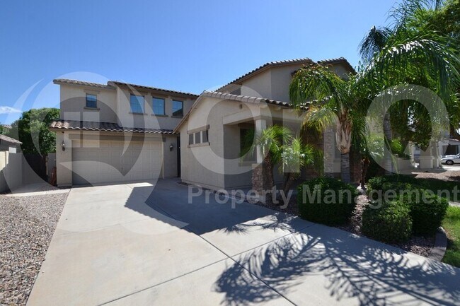 Building Photo - 21437 East Roundup Way