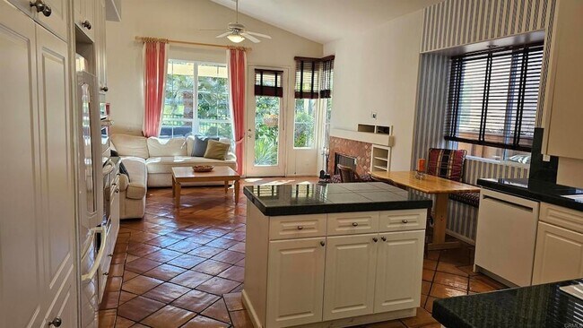 Foto del edificio - 5365 Caminito Exquisito