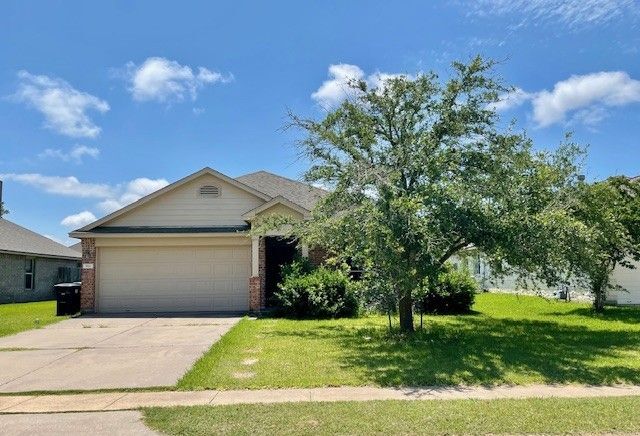 Foto principal - 914 Whitewing Ln