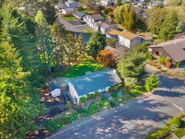 Foto del edificio - Charming Seaside Home.. Spacious 3 bedroom, 2 bathrooms!!!