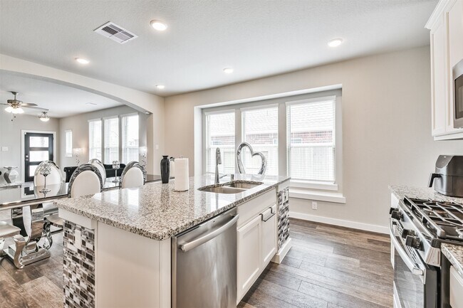 Foto del edificio - 15775 Cairnwell Bend Dr
