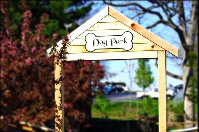 Interior Photo - Heatherbrook