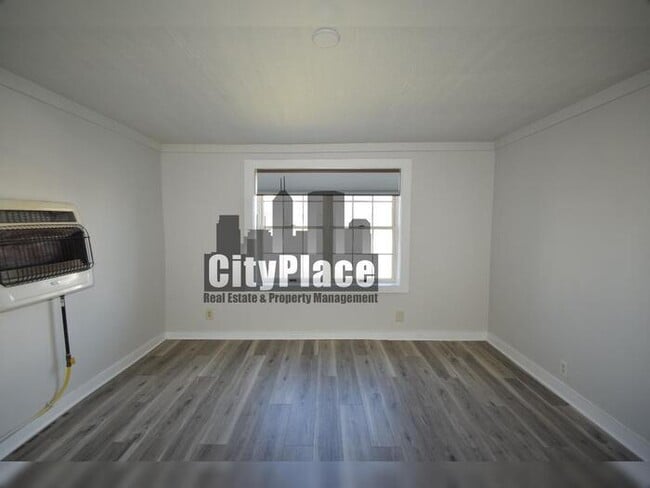 Photo - 1755 W Morris St House