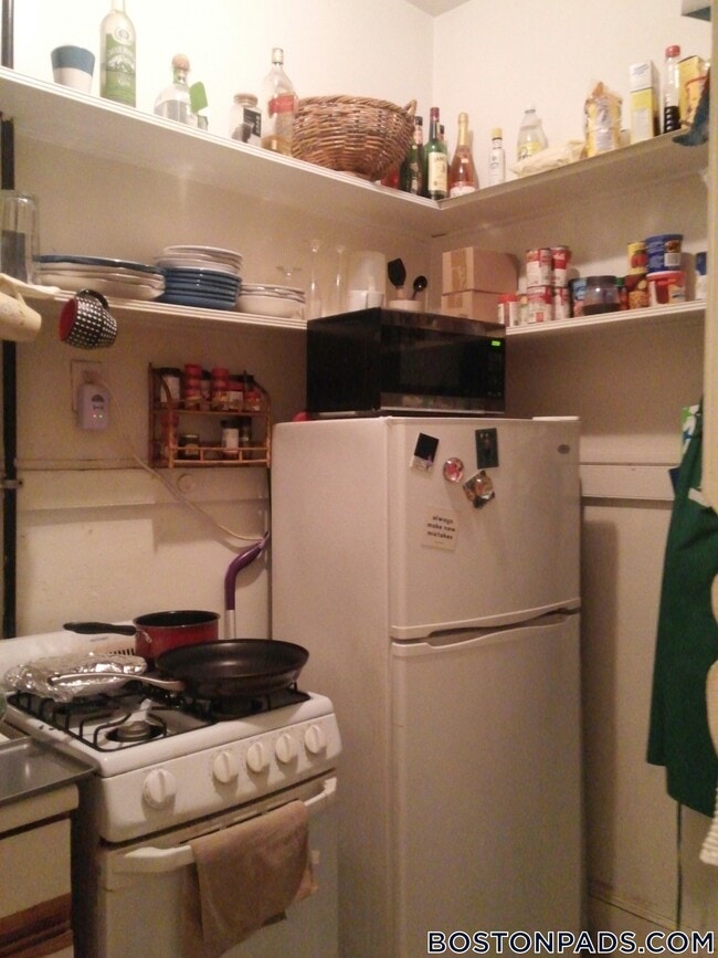 Building Photo - 1334 Commonwealth Ave