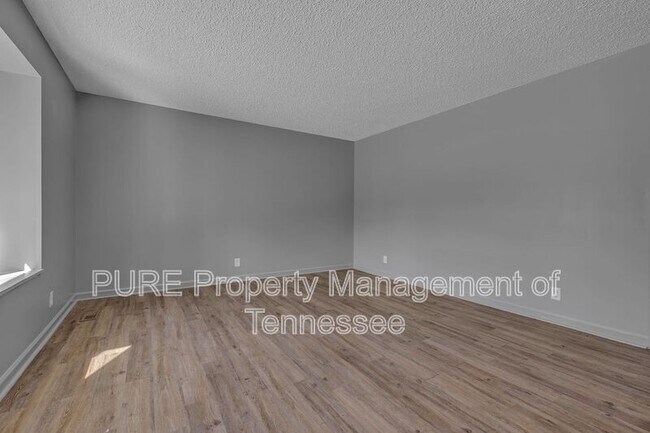 Foto del edificio - 3133 Country Meadow Rd