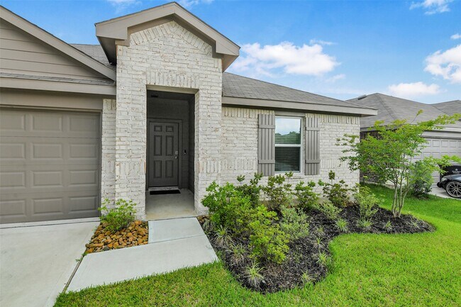 Building Photo - 14980 Timber Pnes Dr