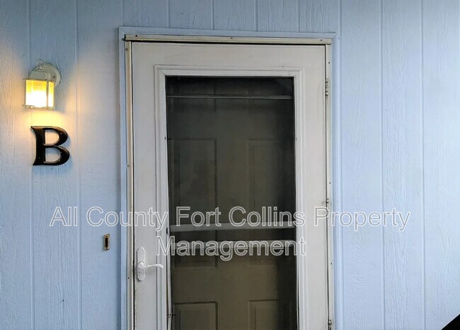 Foto del edificio - 1200 Sugarpine St