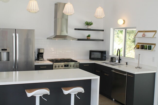 Foto del edificio - 278 N Sunset Way