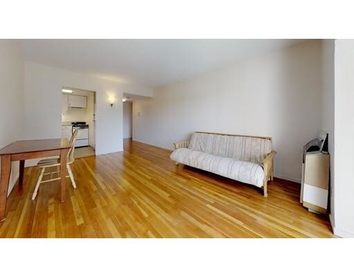 Foto del edificio - 231 Coolidge Ave