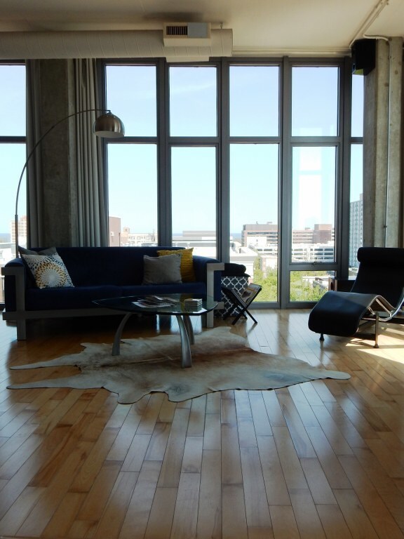 Foto del edificio - 1000 W Leland Ave