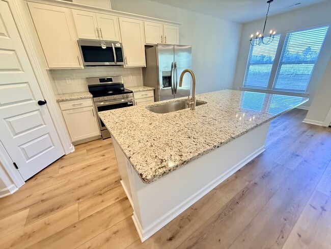 Building Photo - 16639 Aspen Ln