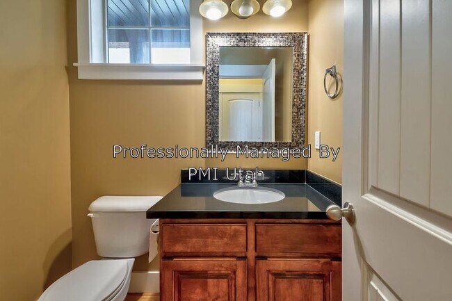 Foto del edificio - 707 Mystic Creek Way