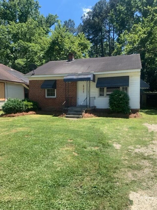 Building Photo - 929 Tyan Street