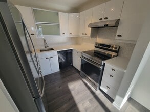 Building Photo - 9138-9183 83 Ave NW