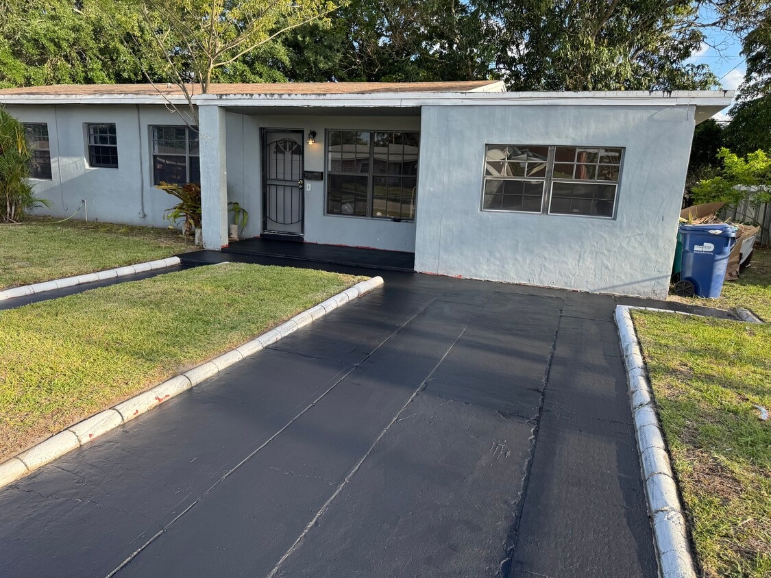 Photo - 2960 NW 187th St (Miami Gardens, FL)