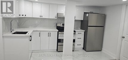 Building Photo - 1296 Ellenton Crescent