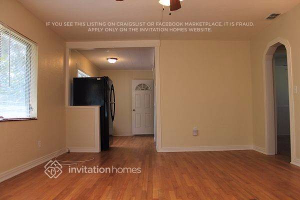 Foto del edificio - 731 Pine Ln