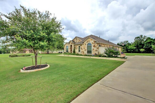 Foto del edificio - 323 Chisholm Trail