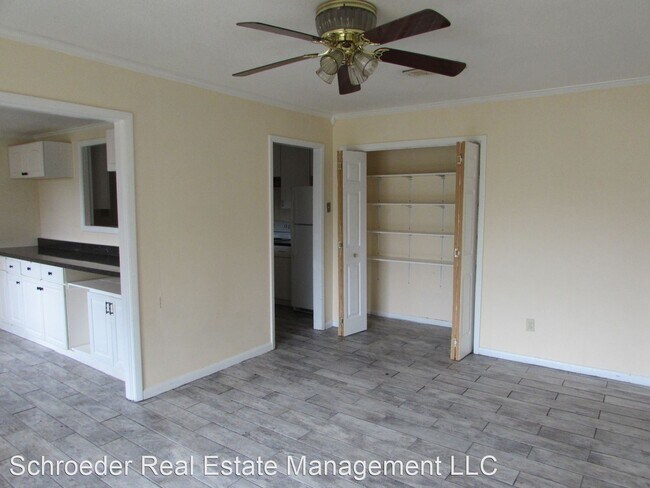 Building Photo - 5 br, 3 bath House - 813 Wildwood Drive