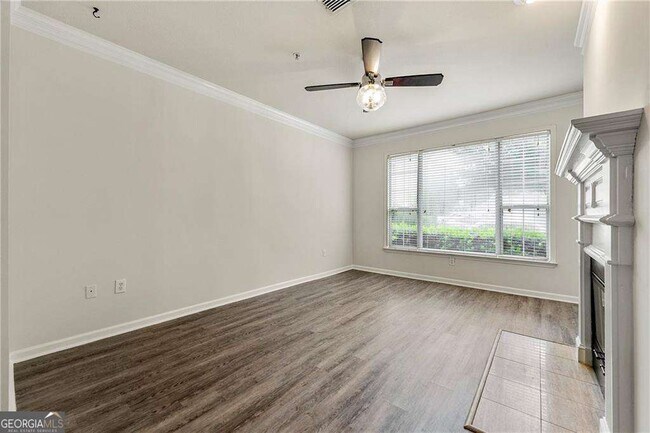 Foto del edificio - 2400 Cumberland Pkwy SE