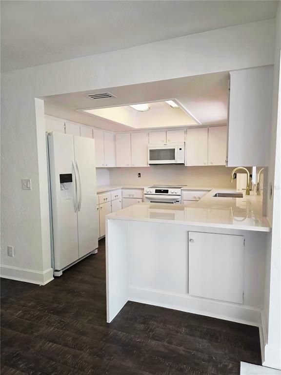 Foto del edificio - 5210 Dr M.L.K. Jr St N