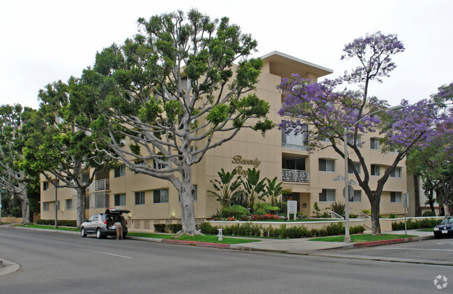 Building Photo - Beverly Regent