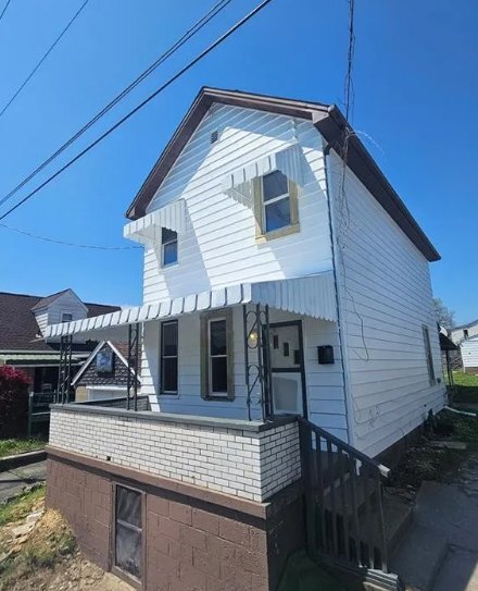 Building Photo - 807 Hazlett Ave