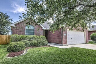 Building Photo - 22907 Sebastian Dr