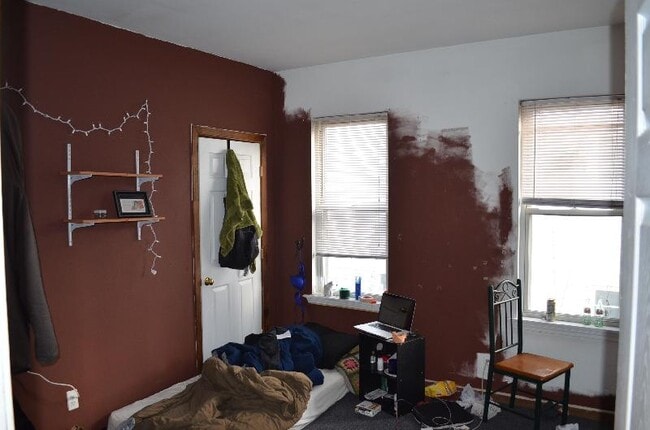 Foto del edificio - 10 Parker Hill Ave