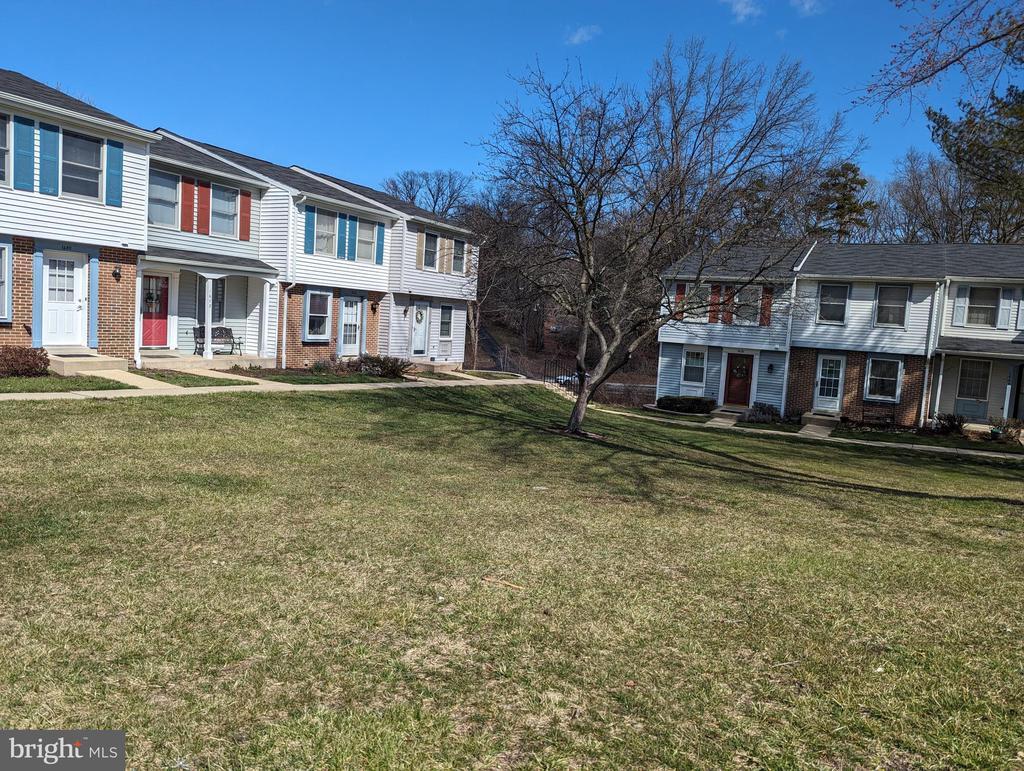 Primary Photo - 1680 Thenia Pl