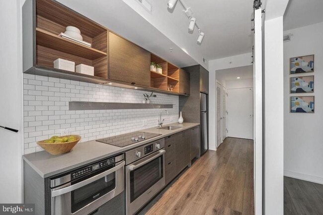 Building Photo - 2030 8th St NW