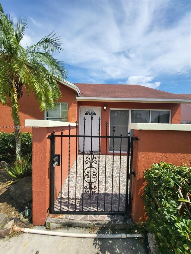 3205 NW 203rd St, Miami Gardens, FL 33056 House Rental in Miami